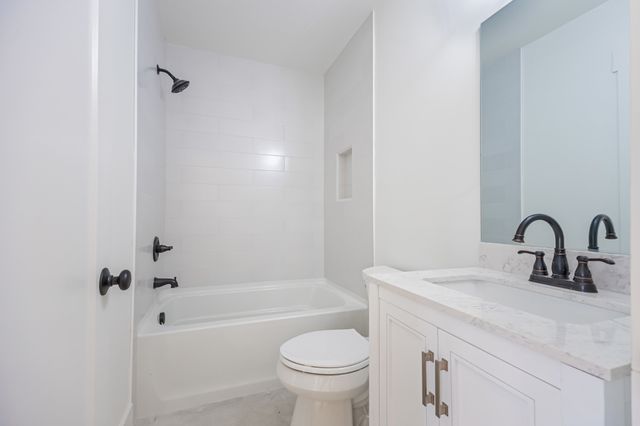 5043 Cherrywood Dr, Nashville, TN 37211