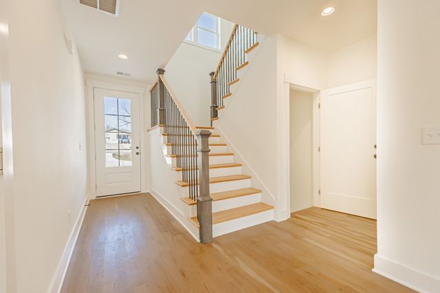 5043 Cherrywood Dr, Nashville, TN 37211