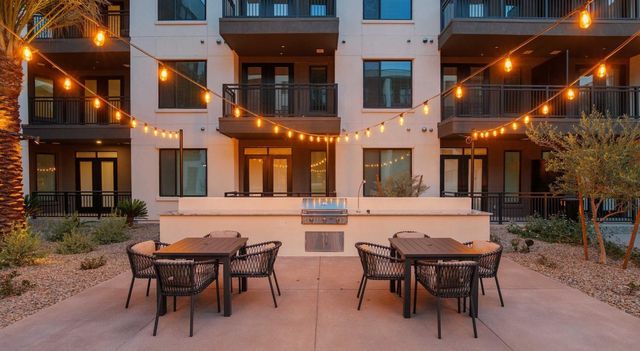 500 E Rivulon Boulevard A1, Gilbert, AZ 85295