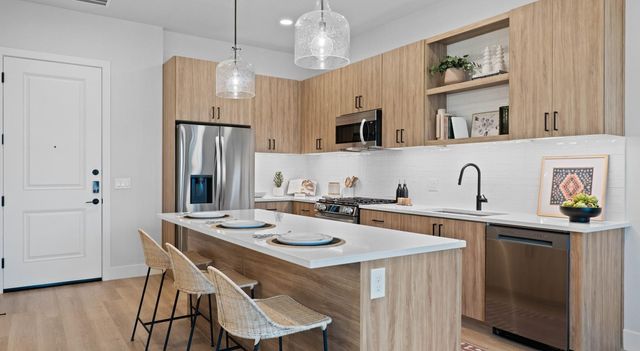 500 E Rivulon Boulevard A1, Gilbert, AZ 85295