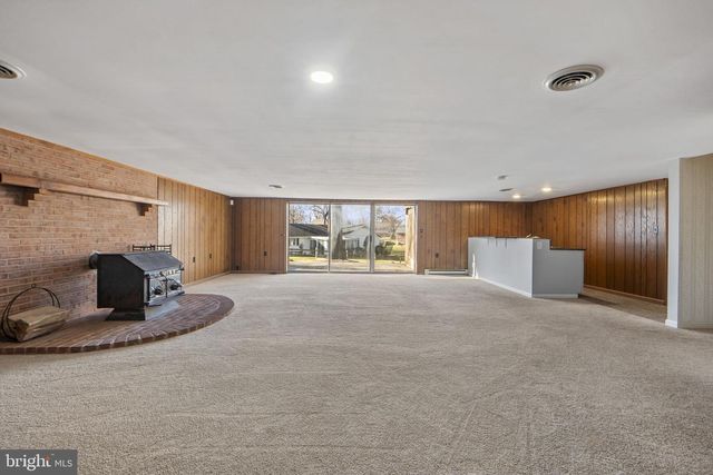 51 CAPTAIN BAIRD CT, Charles Town, WV 25414