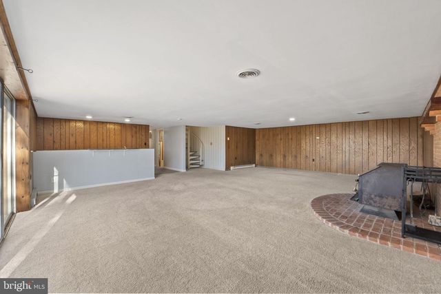 51 CAPTAIN BAIRD CT, Charles Town, WV 25414