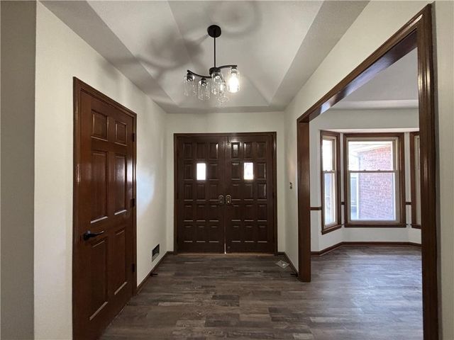 1004 3rd Terrace, Lee's Summit, MO 64063