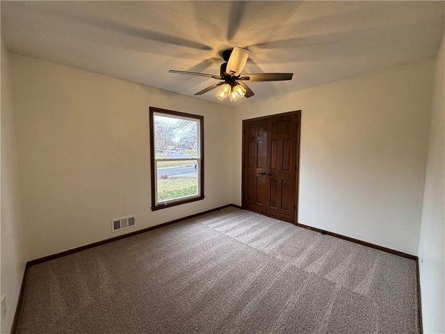 1004 3rd Terrace, Lee's Summit, MO 64063