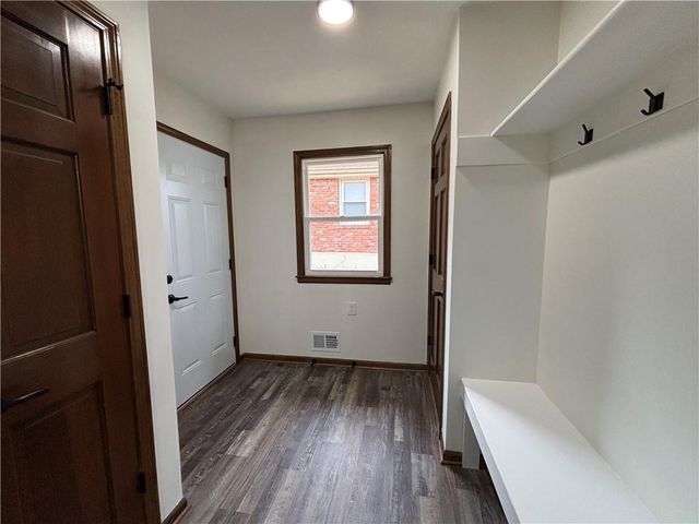 1004 3rd Terrace, Lee's Summit, MO 64063