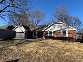 1004 3rd Terrace, Lee's Summit, MO 64063