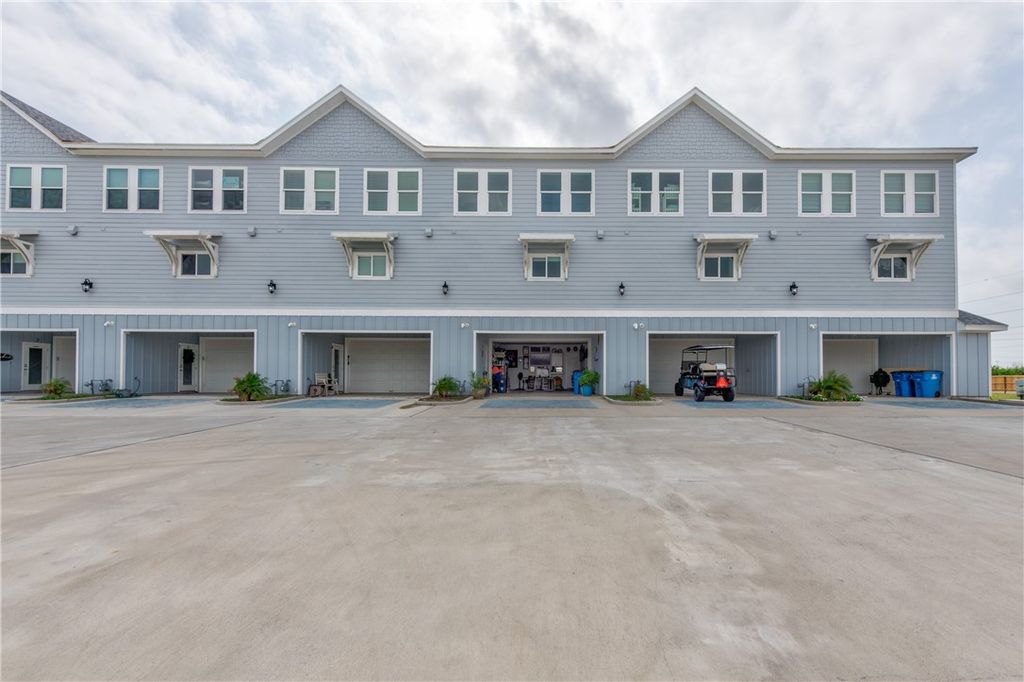 3201 S 11th St A5, Port Aransas, TX 78373