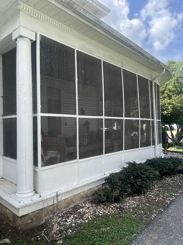 213 Pulaski St, Lawrenceburg, TN 38464