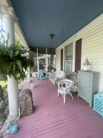 213 Pulaski St, Lawrenceburg, TN 38464