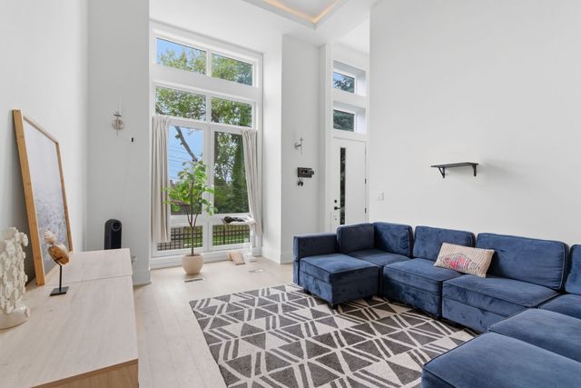 6227 D S Ellis Avenue, Chicago, IL 60637