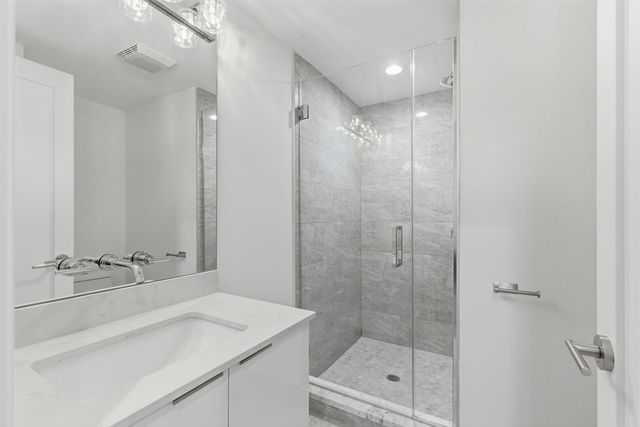 6227 D S Ellis Avenue, Chicago, IL 60637