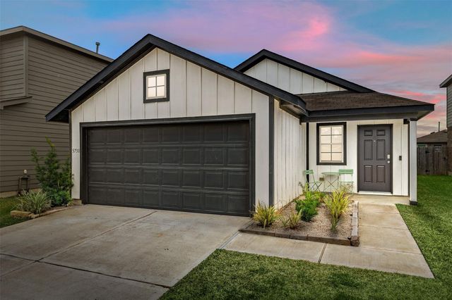 5738 Savanna Pasture Road, Katy, TX 77493