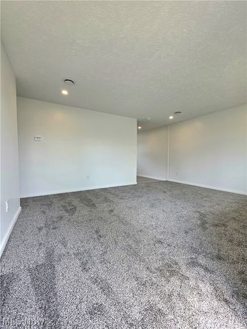 746 Delaware Avenue, Elyria, OH 44035