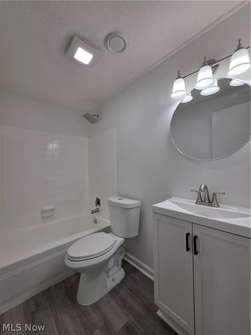 746 Delaware Avenue, Elyria, OH 44035