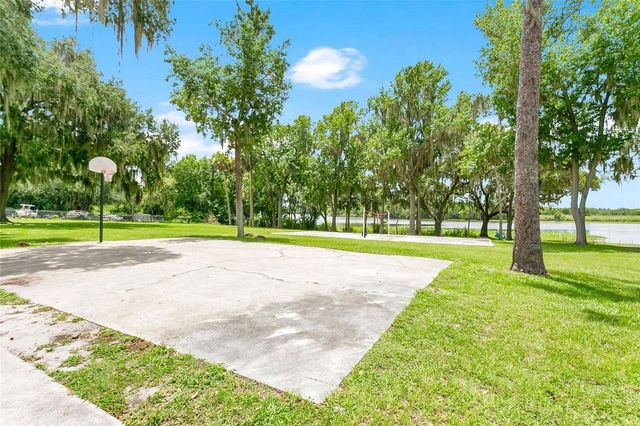 169 PINE TREE DRIVE, Debary, FL 32713