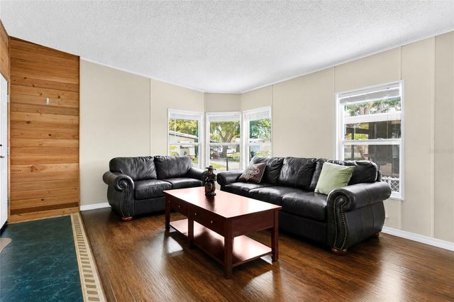 169 PINE TREE DRIVE, Debary, FL 32713