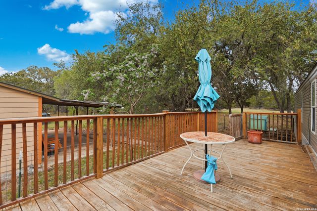 169 Oak Hollow Drive, Pipe Creek, TX 78063