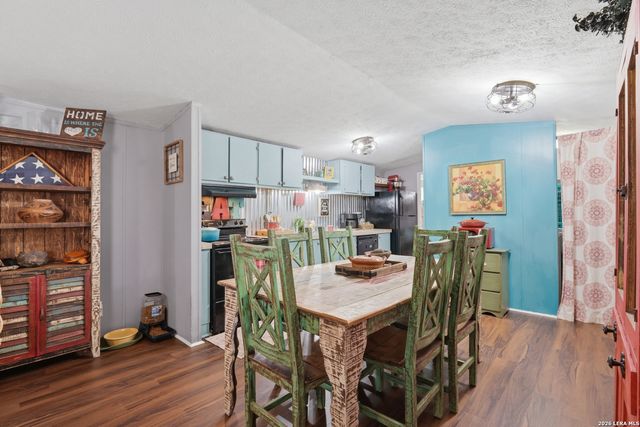 169 Oak Hollow Drive, Pipe Creek, TX 78063