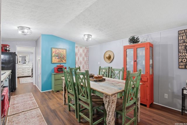 169 Oak Hollow Drive, Pipe Creek, TX 78063