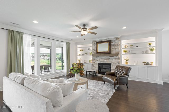 12027 Deer Crossing Drive, Knoxville, TN 37932