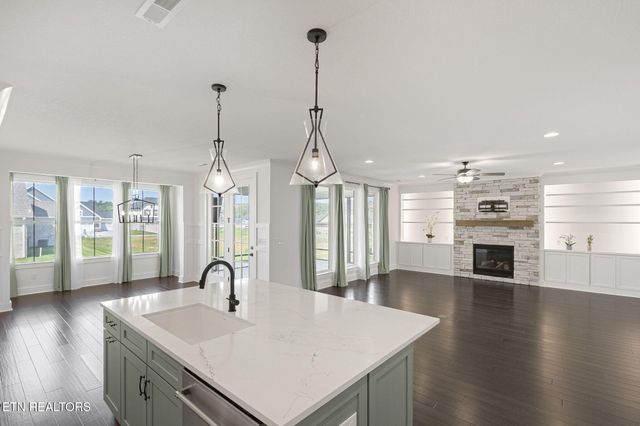 12027 Deer Crossing Drive, Knoxville, TN 37932
