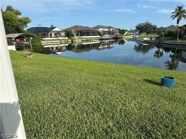 2405 SW 32nd ST, Cape Coral, FL 33914