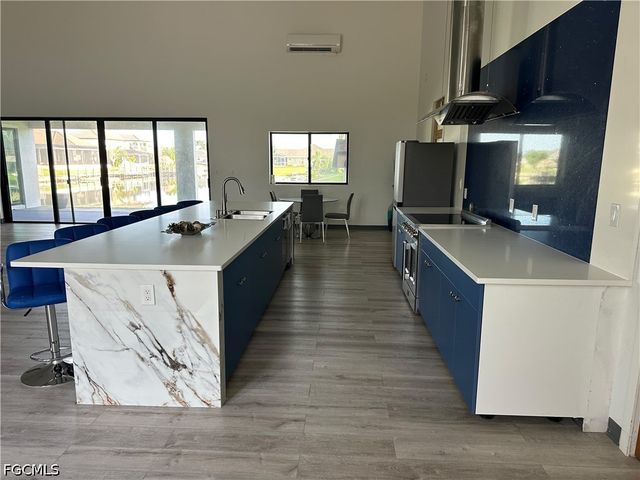 2405 SW 32nd ST, Cape Coral, FL 33914
