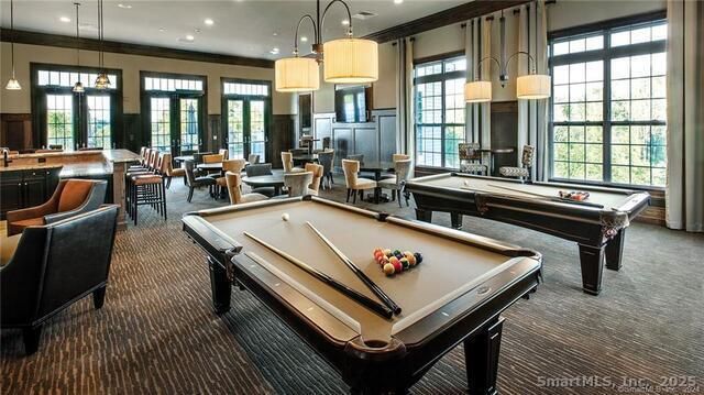 12 Putnam Lane, Danbury, CT 06810