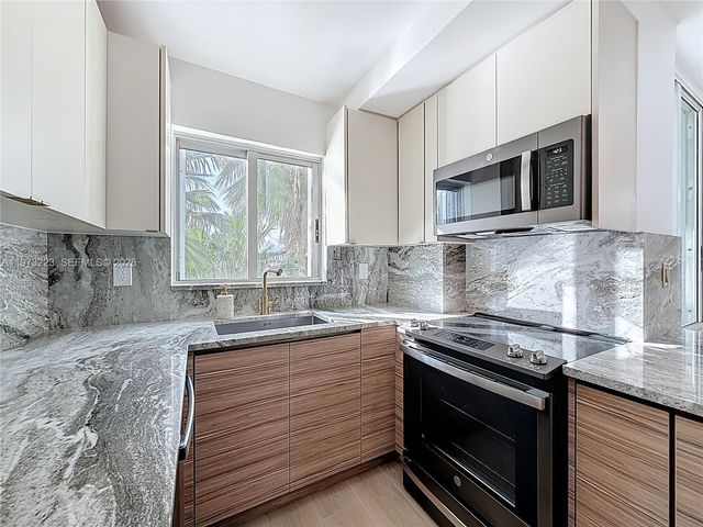 5900 Collins Ave 508, Miami Beach, FL 33140