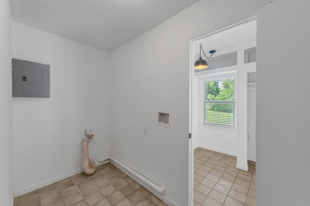 215 Bar Park Loop, Coldspring, TX 77331