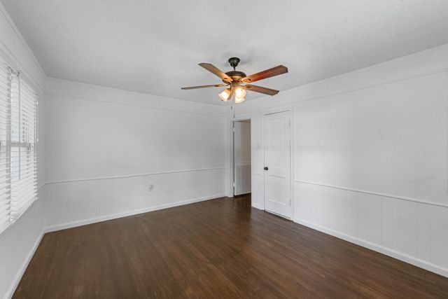 215 Bar Park Loop, Coldspring, TX 77331