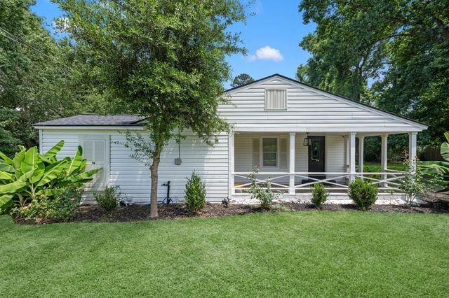 215 Bar Park Loop, Coldspring, TX 77331