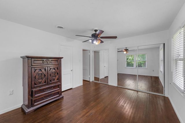 215 Bar Park Loop, Coldspring, TX 77331