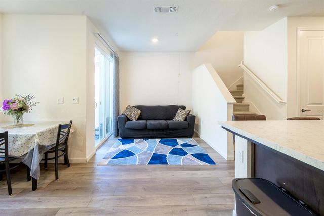 2944 Valbonne Walk, Sacramento, CA 95834