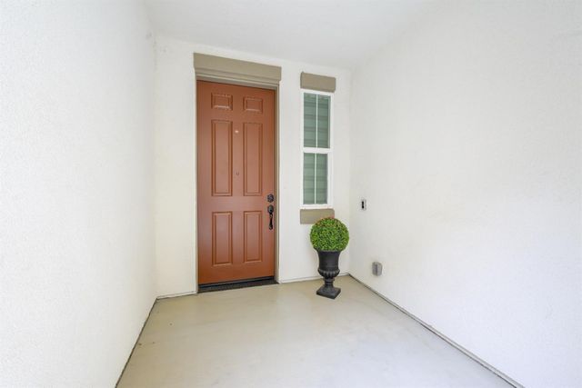 2944 Valbonne Walk, Sacramento, CA 95834