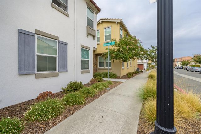 2944 Valbonne Walk, Sacramento, CA 95834