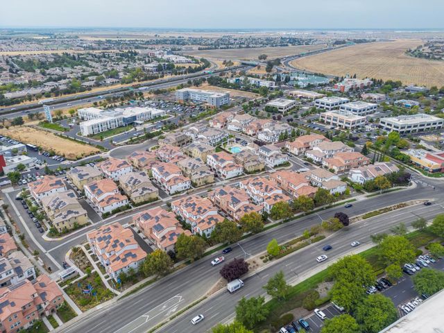 2944 Valbonne Walk, Sacramento, CA 95834