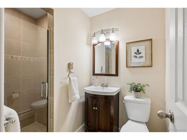 2195 Union Dr, Lakewood, CO 80215