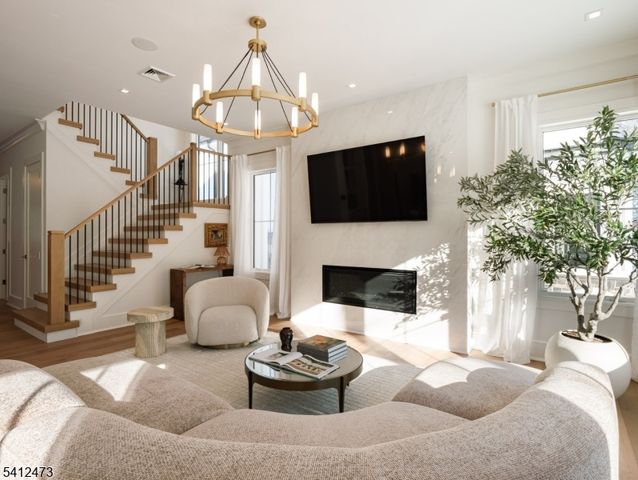 16 Paris Ave 9, Rockleigh Boro, NJ 07647