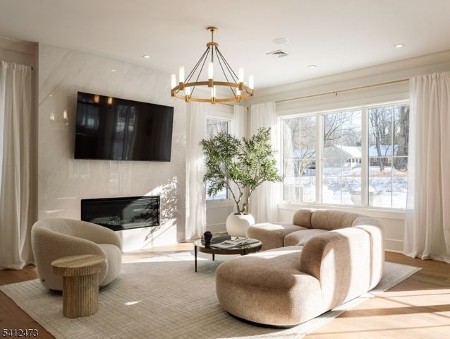 16 Paris Ave 9, Rockleigh Boro, NJ 07647