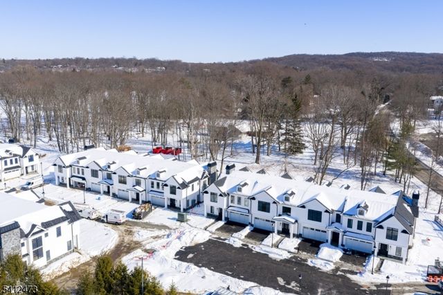 16 Paris Ave 9, Rockleigh Boro, NJ 07647