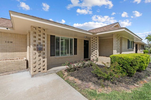 1214 W 31st Street, Houston, TX 77018