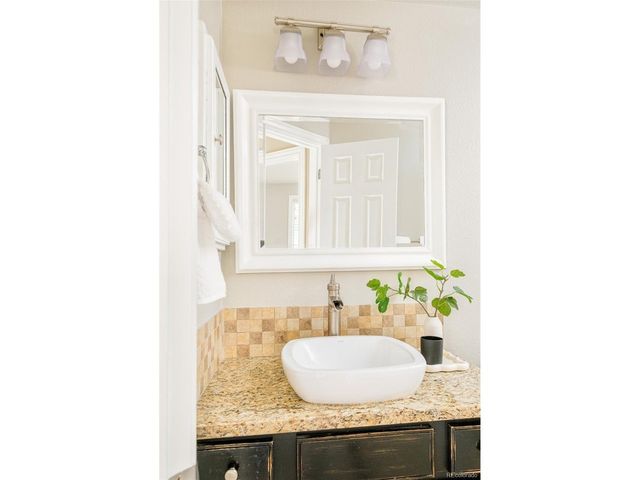 2147 Pinon Cir, Erie, CO 80516