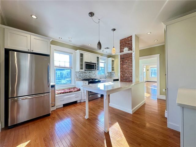 181 Cole Avenue 2, Providence, RI 02906