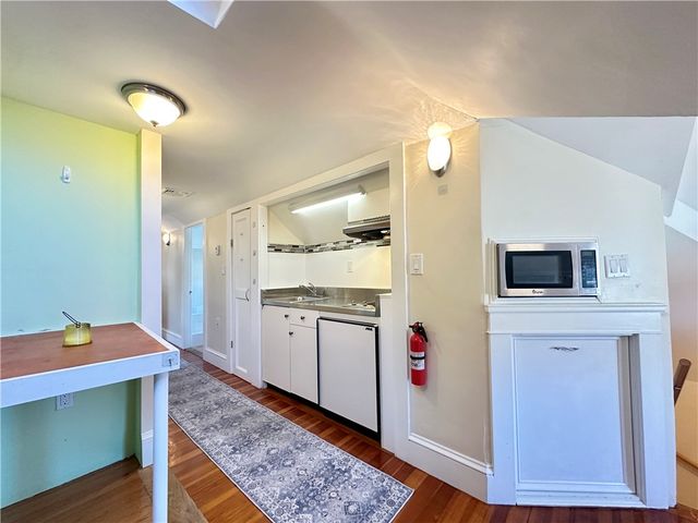 181 Cole Avenue 2, Providence, RI 02906