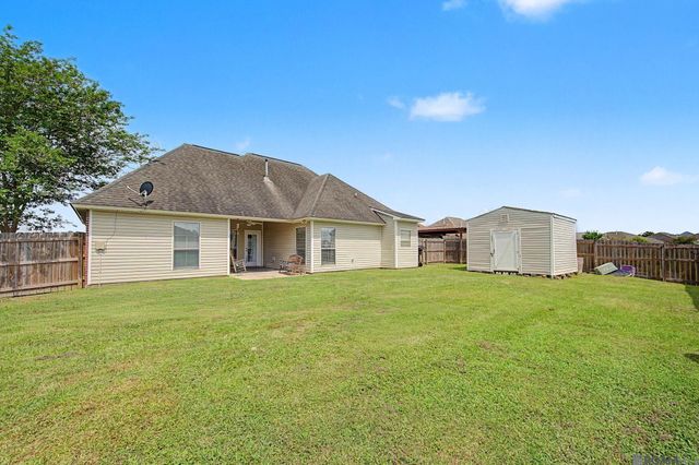 26010 Wimbledon Dr, Denham Springs, LA 70726