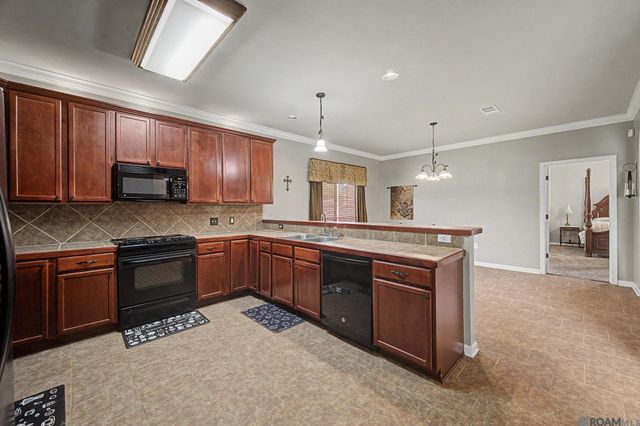 26010 Wimbledon Dr, Denham Springs, LA 70726