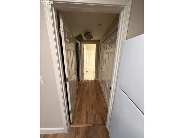 11911 Se ASH St 10, Portland, OR 97216