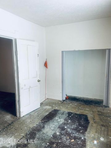 1127 Harding Drive, Toledo, OH 43609