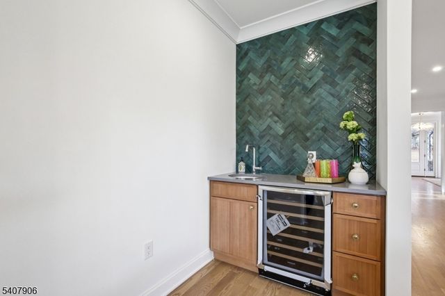 10 Burnet St, Maplewood Twp., NJ 07040